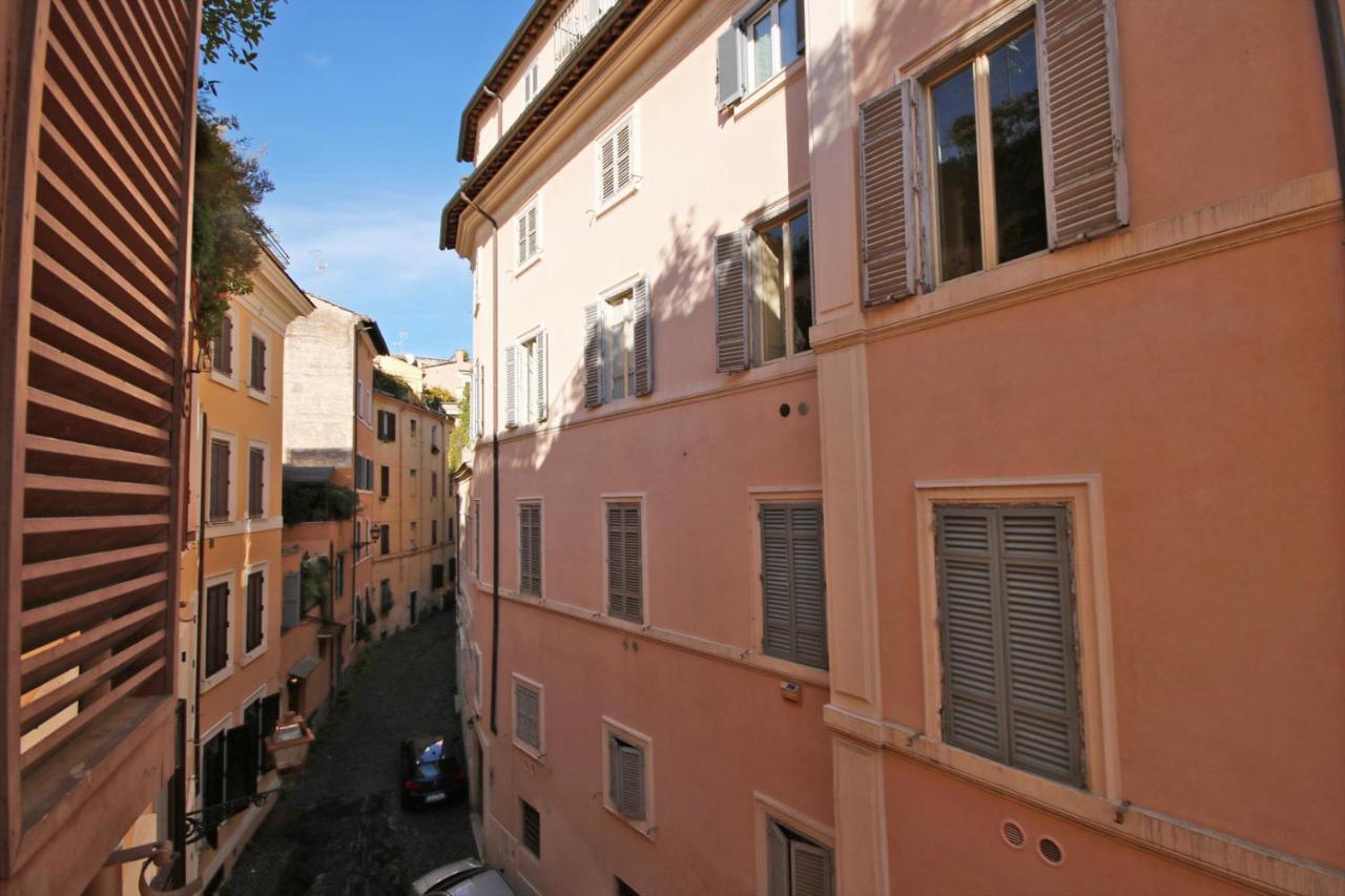 Boschetto Monti Apartment — Foto 1